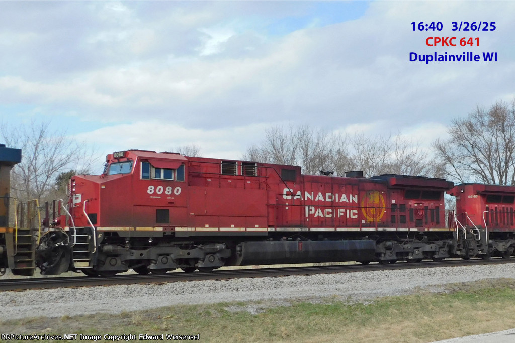 Phosphate loads headed to Canada